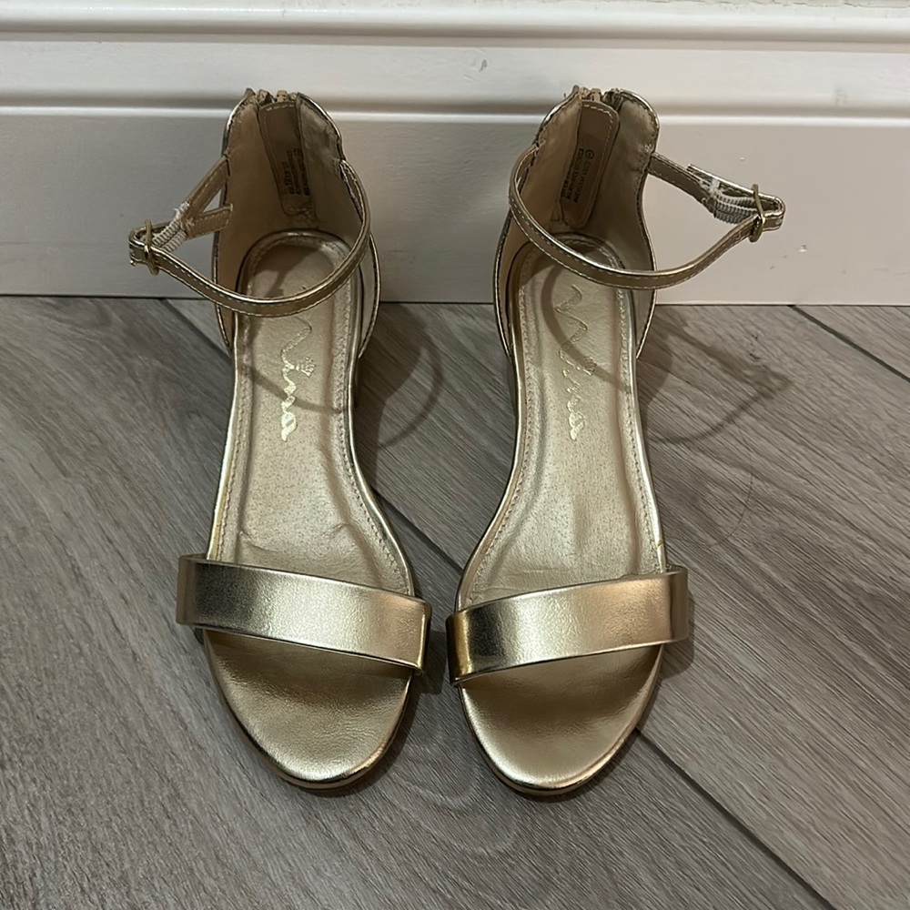 Worn Once. Youth girls gold open toe dress heels.